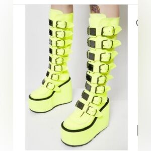 DEMONIA Tongue Twizt Highlighter Yellow Neon Trinity Platform Boots size 8